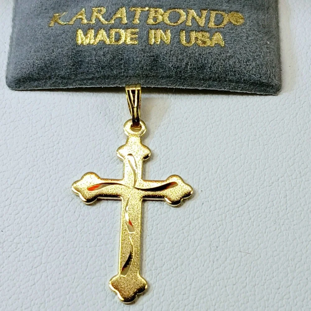 Karatbond Vintage Gold Y2K Diamond Cut Cross Necklace Pendant Made USA NOS New
